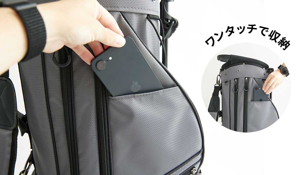 マグネット式ポケットにスマートフォンを収納する様子
